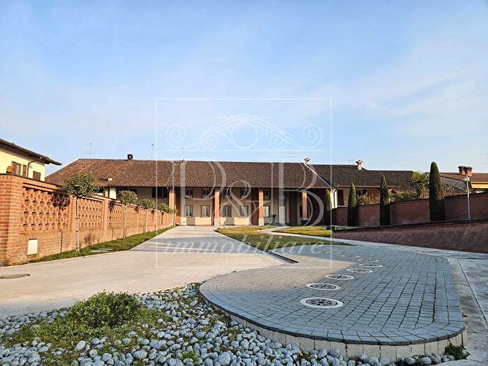 Casa quadrilocale in vendita in Via del Maglio, Orzinuovi