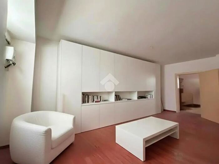 Appartamento con 13 locali in vendita in Via Carmiano, Leverano