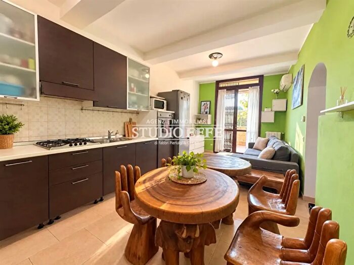 Appartamento trilocale in vendita in Via Bassa, Ravenna