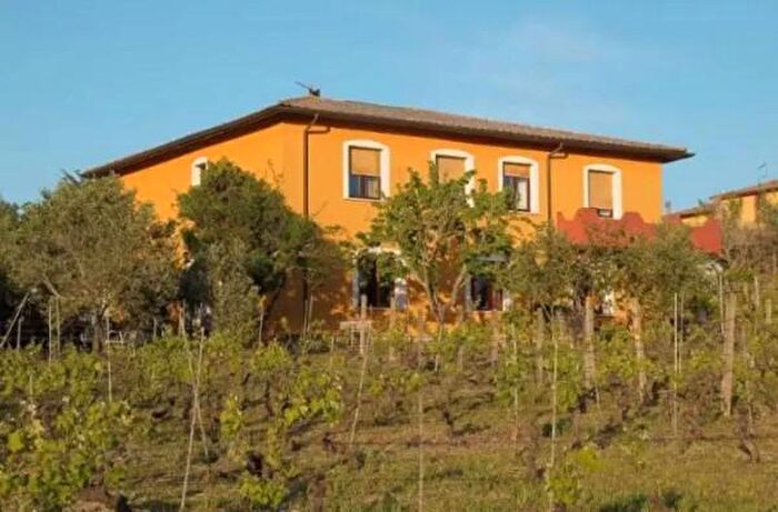 Casa con 6 locali in vendita in Viale Sassari, Monti