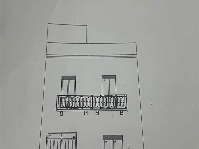 Casa con 10 locali in vendita in Via Marconi, Trapani