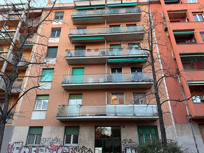 Appartamento bilocale in affitto in Via Sebastiano Veniero, Monte Rosa Lotto, Milano