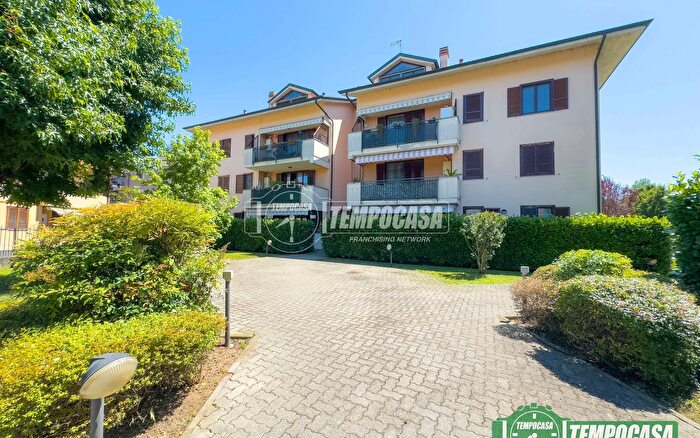 Appartamento trilocale in vendita in Via Chinnici, San Zenone Al Lambro