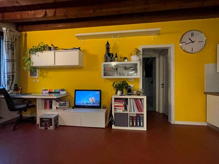 Appartamento bilocale in affitto in Contra Porta Santa Lucia, Centro Storico, Vicenza