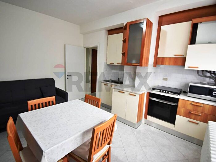 Appartamento bilocale in affitto in Centro, Lavena Ponte Tresa