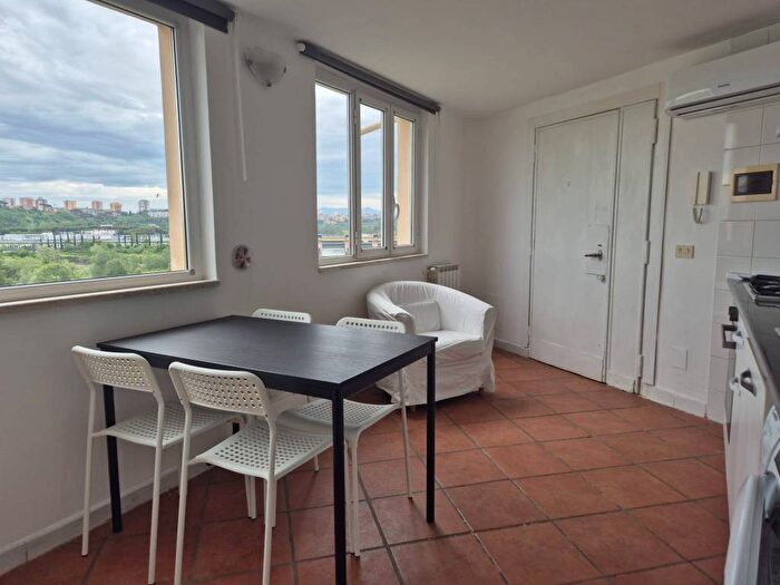 Appartamento monolocale in affitto in Via Bellagio, Labaro, Roma