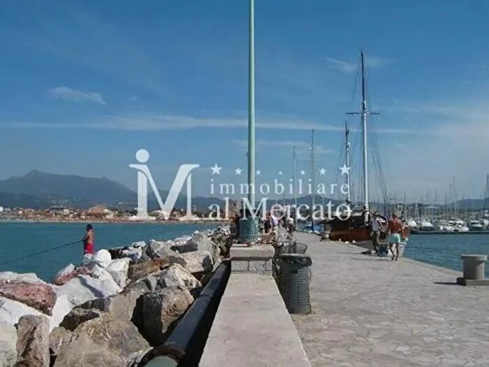 Appartamento con 5 locali in vendita in Ia dei Peecchi, Viareggio