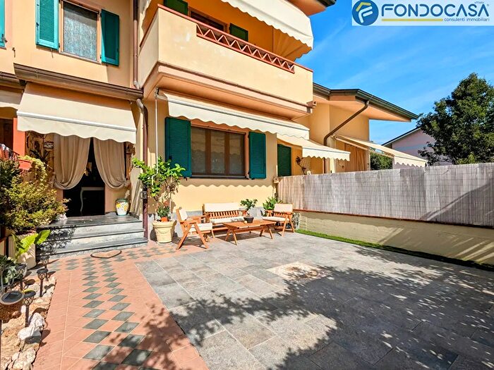 Casa con 5 locali in vendita in Via Matteo Civitali, Forte Dei Marmi