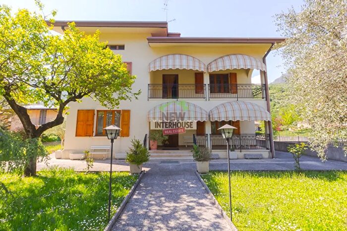 Casa con 7 locali in vendita in Via Montenero Montereale Valcellina, Montereale Valcellina