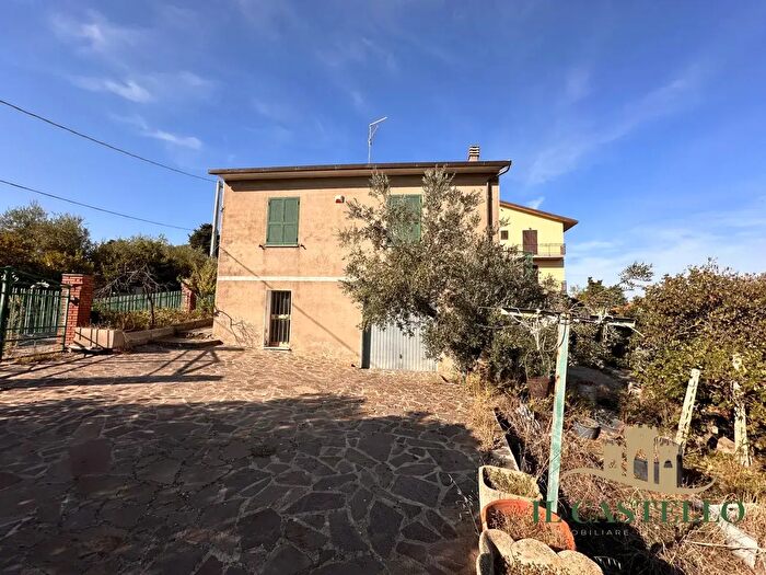 Casa trilocale in vendita in Via Belvedere, Panicale