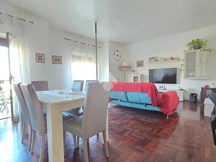 Appartamento quadrilocale in vendita in Via Calcante, Palermo