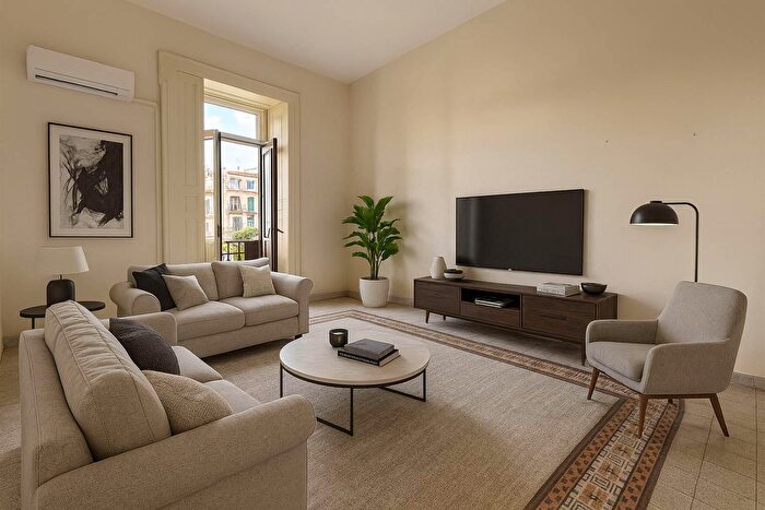 Appartamento con 7 locali in vendita in Via Roma, Salerno