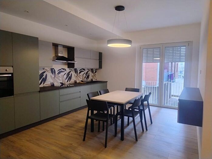 Appartamento trilocale in vendita in Montecosaro