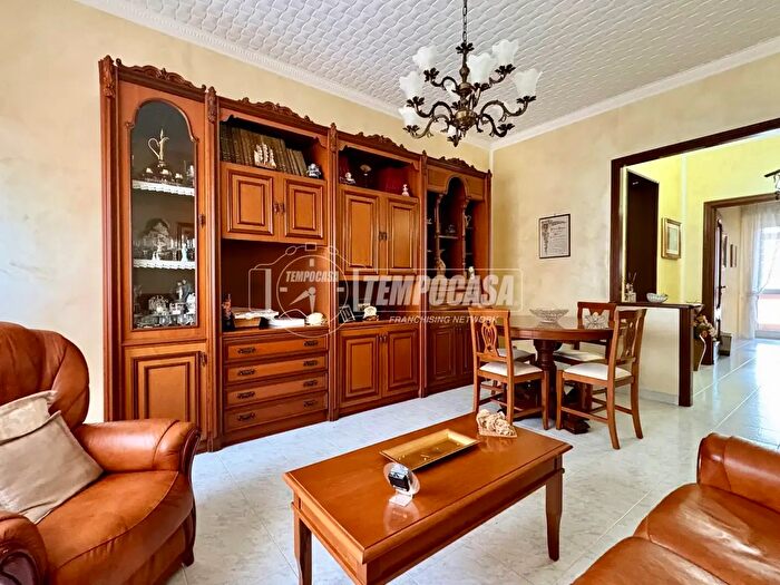 Appartamento quadrilocale in vendita in Via Alba, Rivalta Di Torino