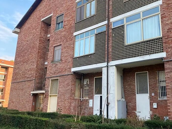 Appartamento con 7 locali in vendita in Via delle Pervinche, Torino