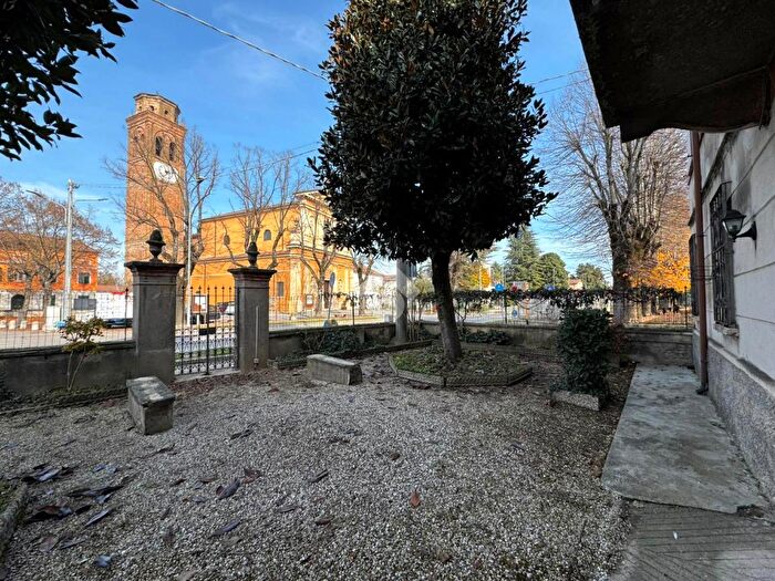 Case in Vendita e in Affitto - 3