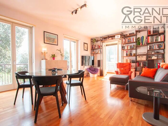 Appartamento trilocale in vendita in Lungadige Catena, Verona