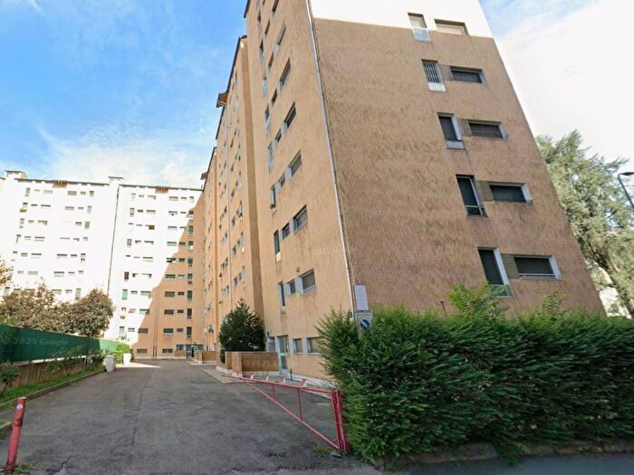 Appartamento trilocale in affitto in Via Uruguay, Gallaratese, Milano