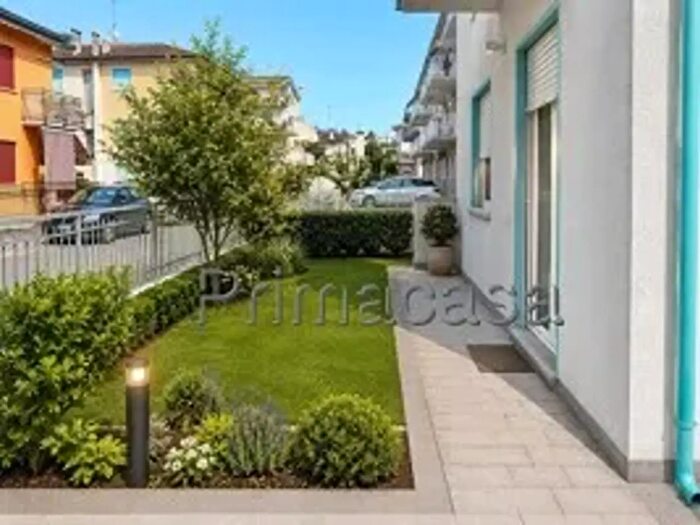 Appartamento bilocale in vendita in Via Rotterdam, Jesolo
