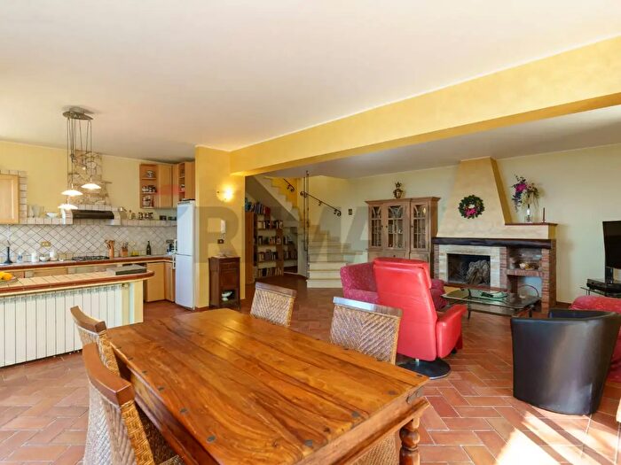 Casa con 6 locali in vendita in Contrada Caria, Naso