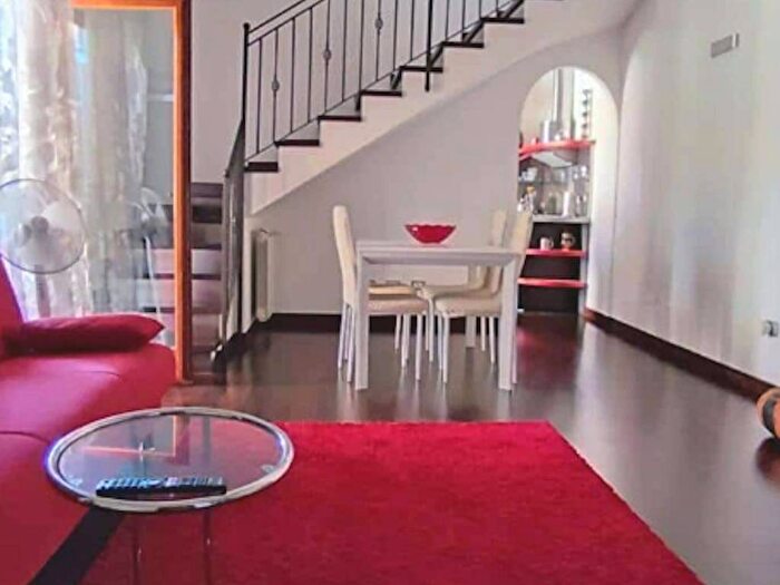 Appartamento trilocale in affitto in Via Felice Caronni, Ostia Antica, Roma