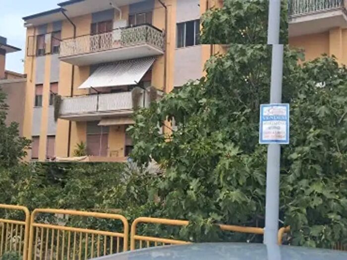 Appartamento quadrilocale in vendita in Via G Tagliamonte, Isernia