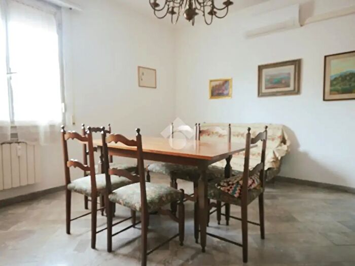 Appartamento quadrilocale in affitto in Via Santa Gonda, Prato