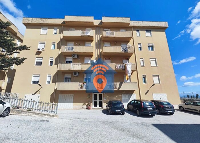 Appartamento con 6 locali in vendita in Via Cristoforo Colombo Castelvetrano, Castelvetrano