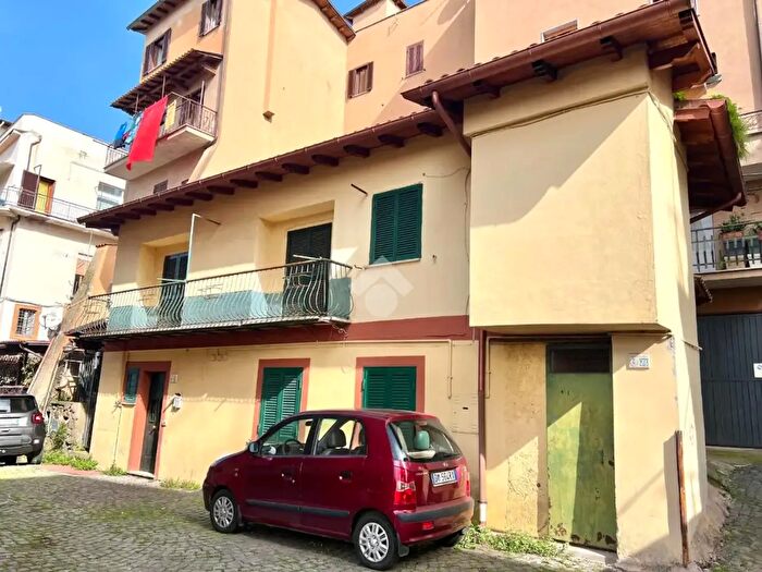 Appartamento bilocale in vendita in Via dei Torrioni, Valmontone