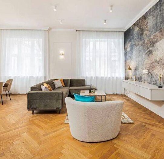 Appartamento quadrilocale in affitto in Corso Garibaldi, Moscova, Milano