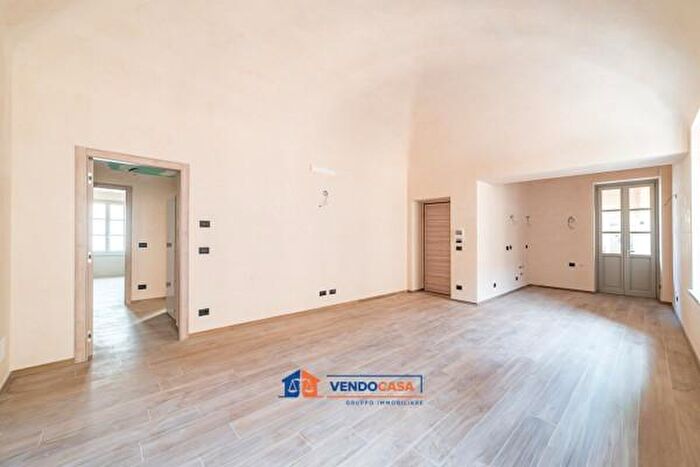 Appartamento trilocale in vendita in Piazza Santa Maria Maddalena, Villafranca Piemonte