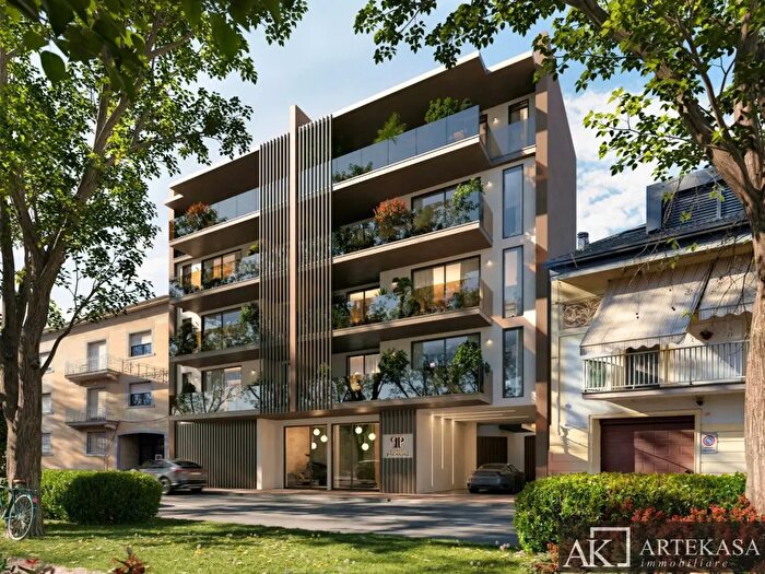 Appartamento quadrilocale in vendita in Via Paganini, Novara