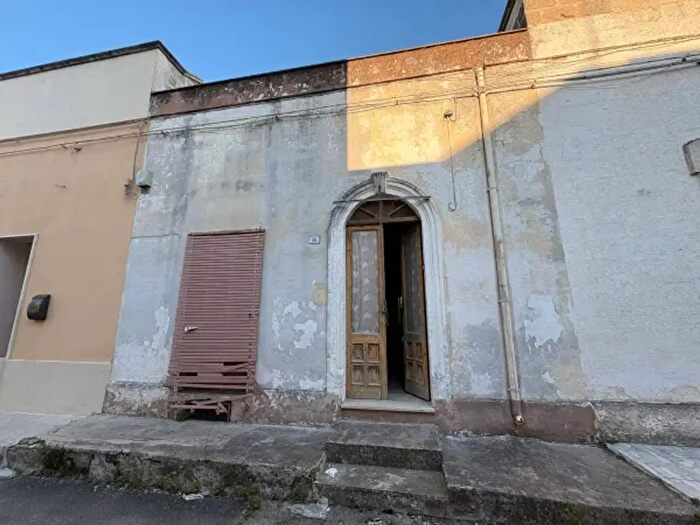Casa trilocale in vendita in Via Millo, Sava