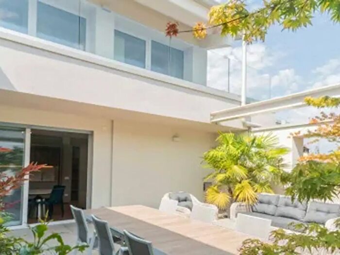 Appartamento quadrilocale in vendita in Via Angela Poeta, Bergamo