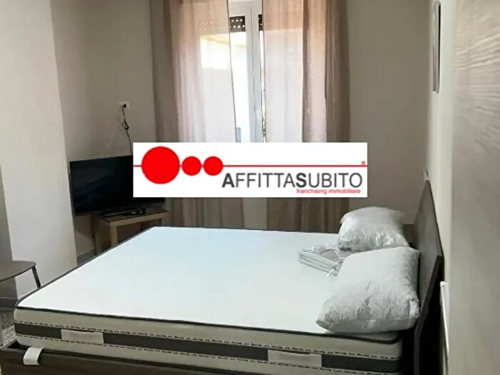 Appartamento trilocale in affitto in Via Generale dAmbrosio, Napoli