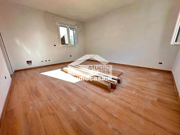 Appartamento trilocale in vendita in Via Dante Alighieri, Bagnolo Cremasco