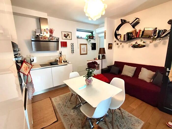 Appartamento bilocale in affitto in Piazza Trento, Milano