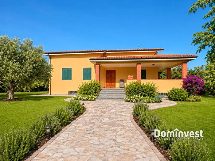 Casa con 10 locali in vendita in Località Belvedere, Montalto Di Castro