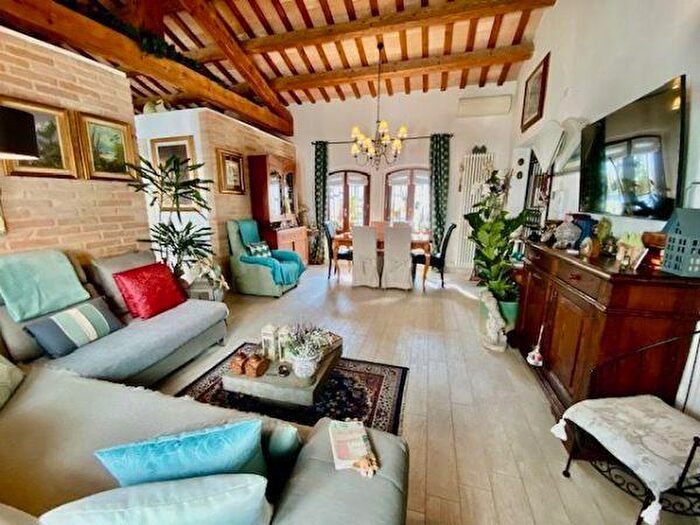 Casa con 5 locali in vendita in Via dei Mille, Forli