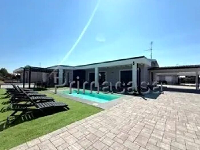 Casa con 5 locali in vendita in Legnago