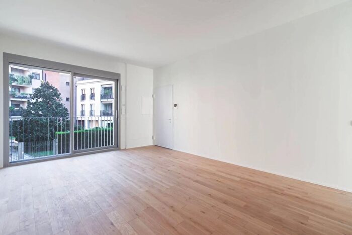 Appartamento trilocale in affitto in Via Bullona Milano, Milano