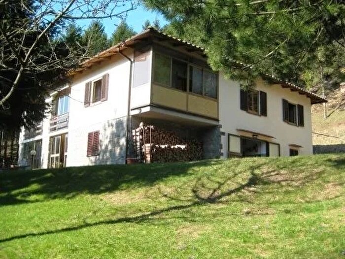 Casa con 10 locali in vendita in Via del Giogo Firenzuola, Scarperia e San Piero