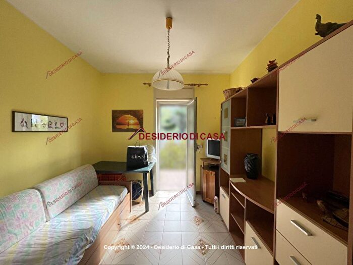 Appartamento bilocale in affitto in Via Valdemone, Finale, Pollina