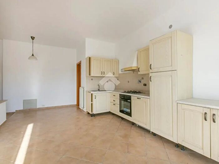 Appartamento quadrilocale in vendita in Via Settembrini, Fonte Nuova