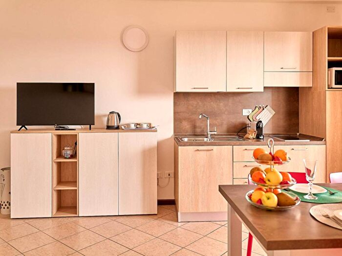 Appartamento bilocale in affitto in Via dei Canestrelli, Moniga del Garda