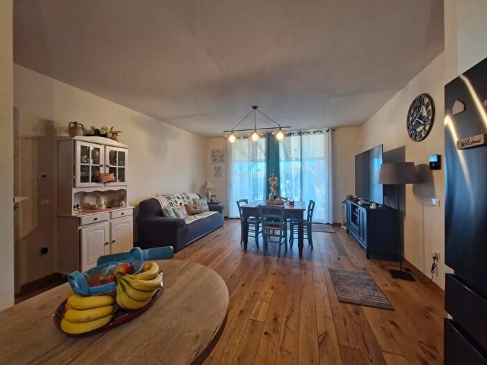 Casa con 6 locali in vendita in Campiglia Marittima