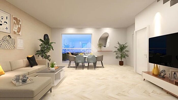 Casa quadrilocale in vendita in Via Roma, Montecchio Precalcino