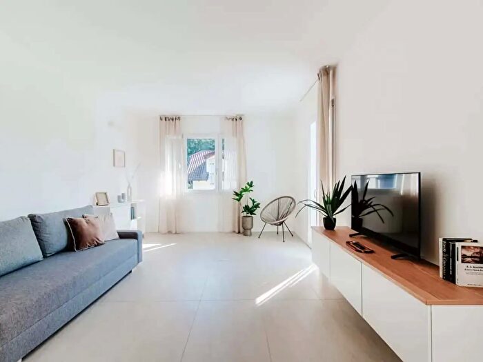 Appartamento monolocale in affitto in Via Bellinzona, Como