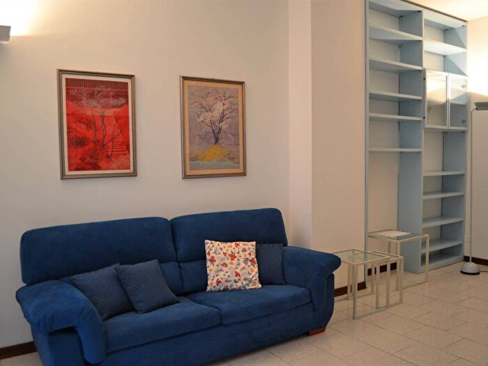 Appartamento trilocale in affitto in Viale Rodi, Bicocca, Milano