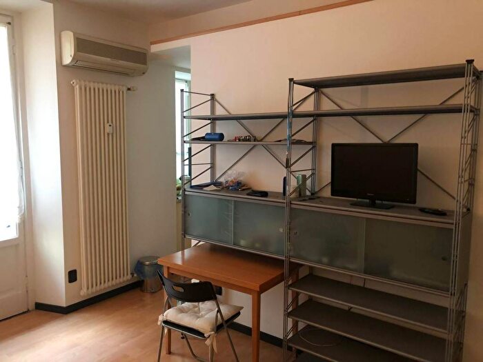 Appartamento monolocale in affitto in Via Digione, Washington, Milano